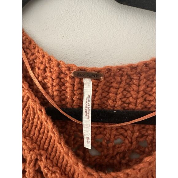 FREE PEOPLE Diamond In The Rough In Camel Brown Crochet Boho Knit Sweater XS - Picture 3 of 6